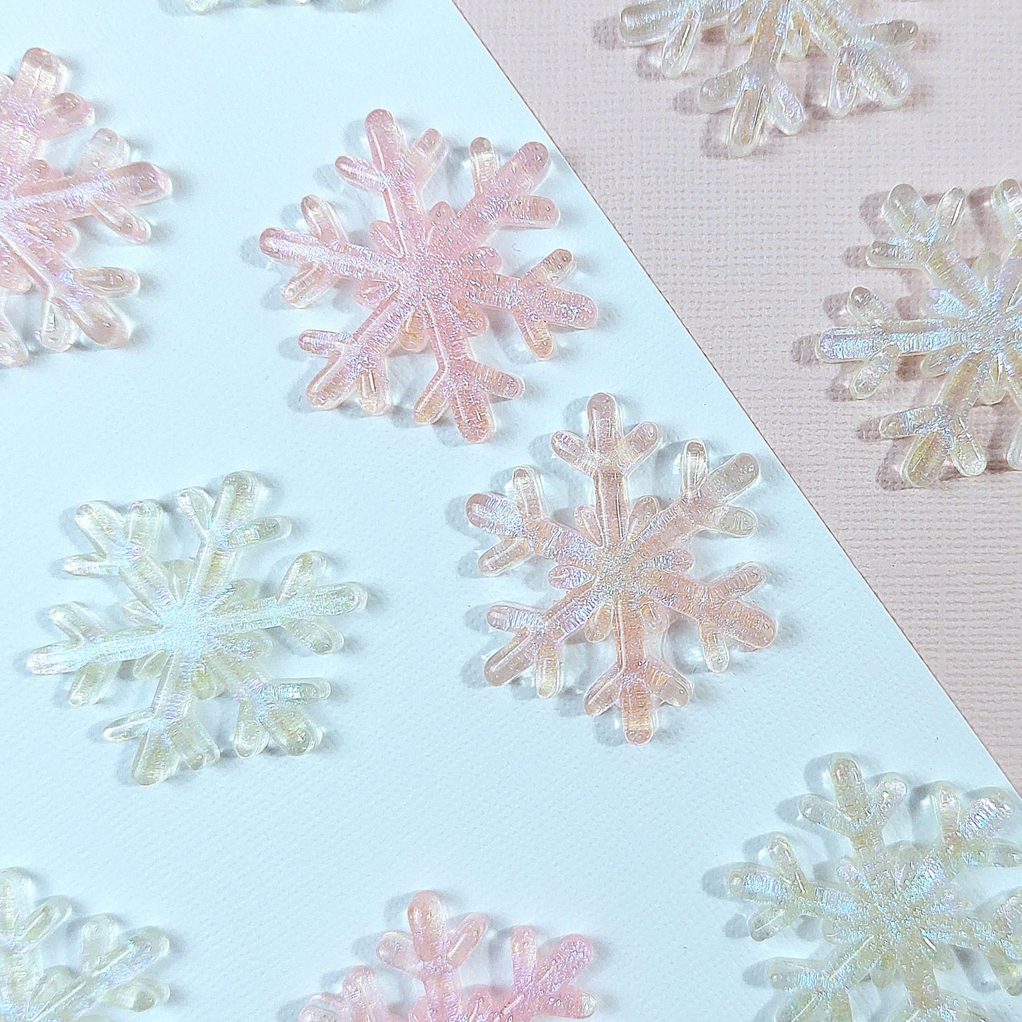 Large Shimmer Snowflake - The Kawaii Nest