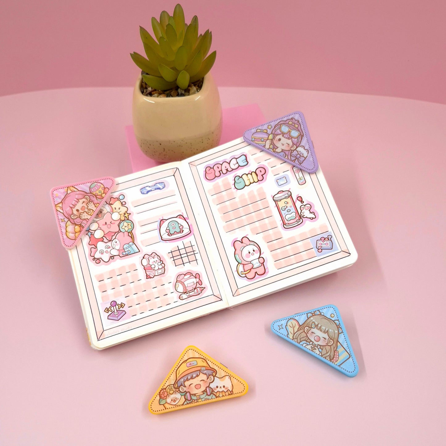 Cat Theatre Triangle Page Clip Pack - The Kawaii Nest