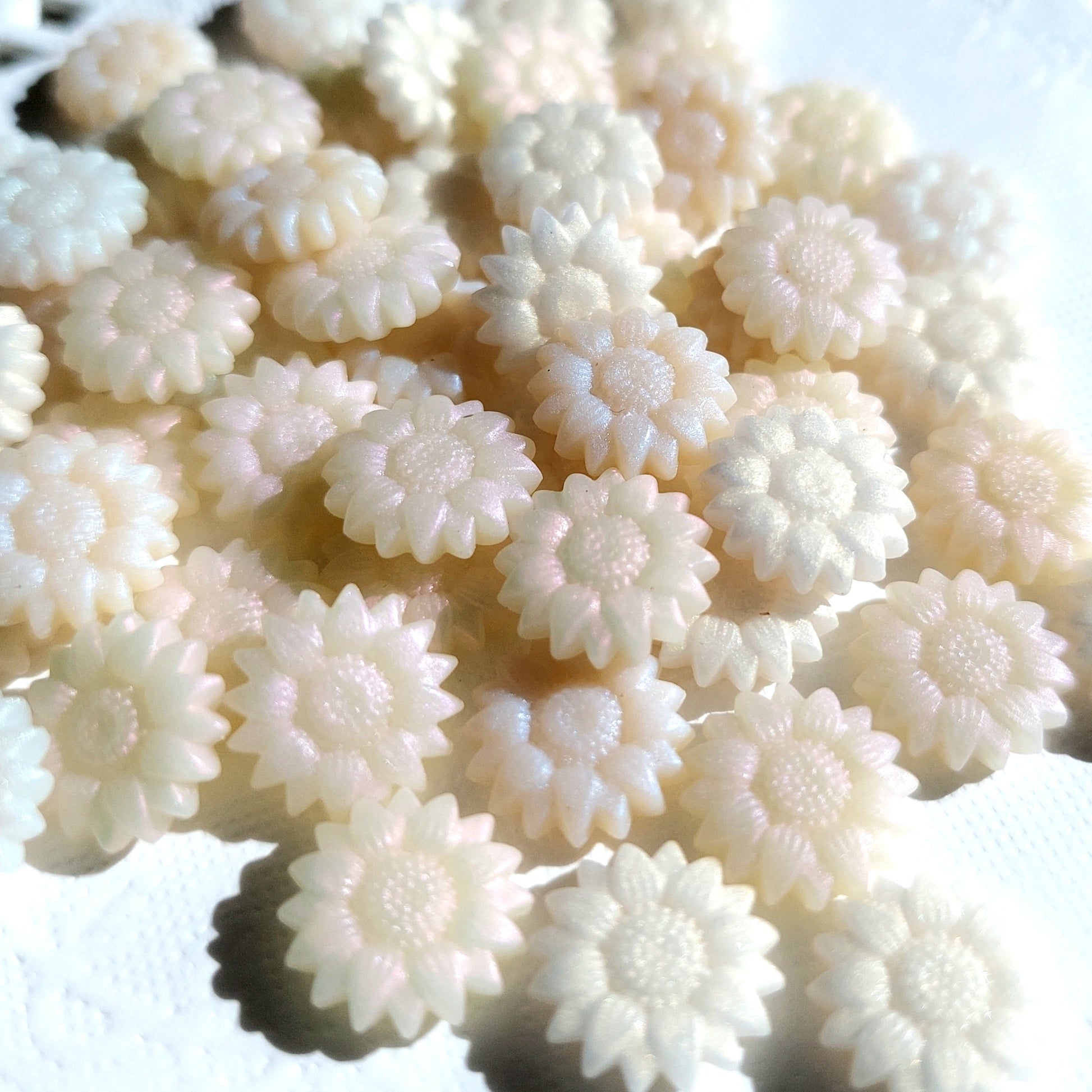 Iridescent Pearl Sunflower Sealing Wax - The Kawaii Nest